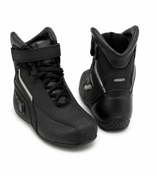 ghete moto negre Astro Seven cu sistem de prindere